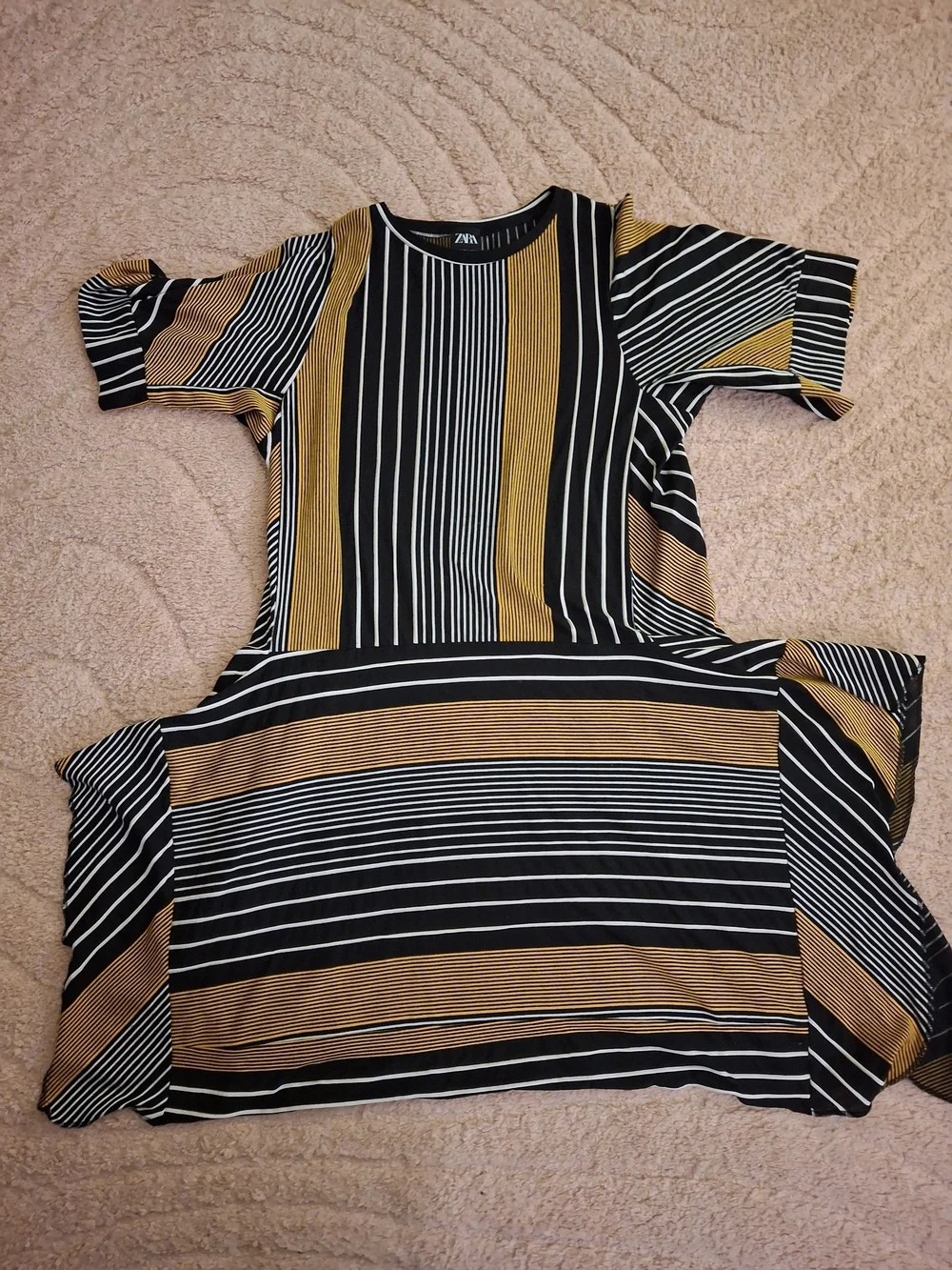 zara black and white striped dress | Dresses | Zara Mustard Midi Hem finished in an sample     winter Strapless Crystal Lace Corset Size:Regular 8 (M)